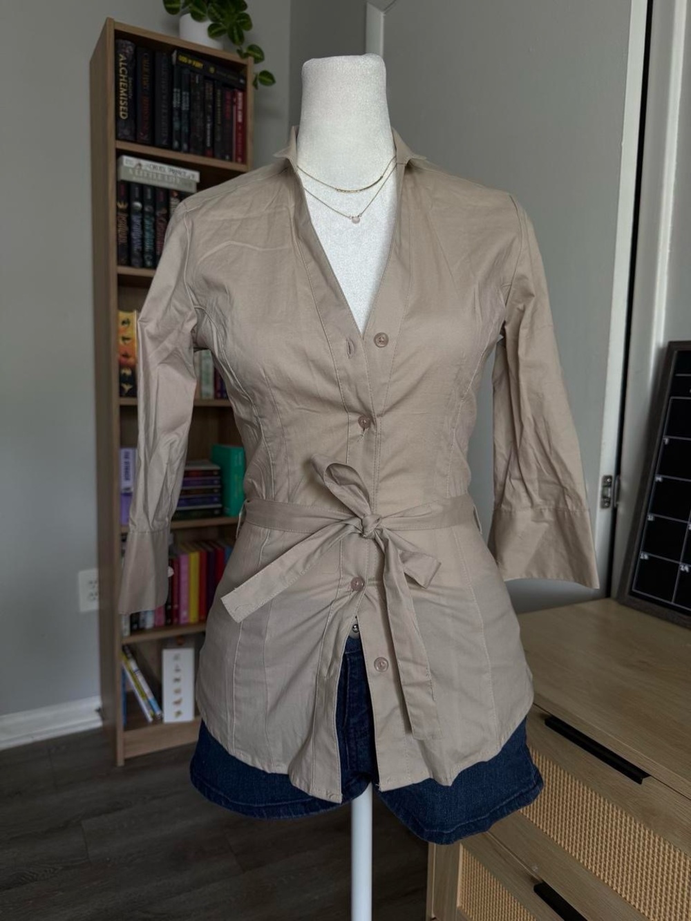 2000s max rave beige quarter sleeve button up blouse with waist tie